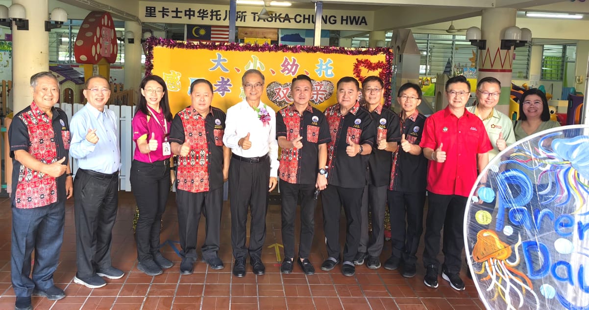 14th Jun 2024-President Datuk Michael Lui officiating Likas CH Kindergarten Parents’ Day Celebration